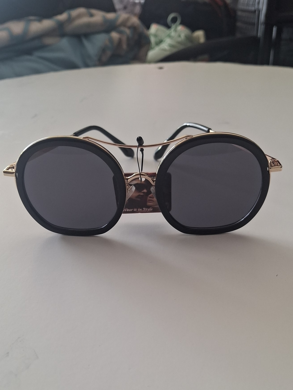 Round Black & Gold Women's Sunglasses - Fashion Accessory